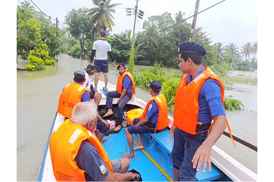 පීඩාවට පත් ජනතාවට ආපදා සහන කණ්ඩායම් 16ක්