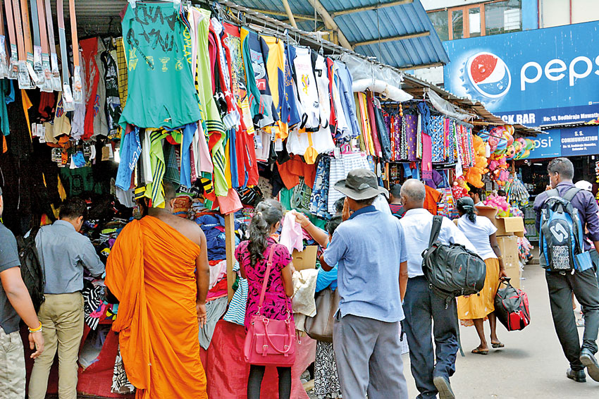 භාණ්ඩ සඳහා වන ඉල්ලුම සීග්‍රයෙන් ඉහළට