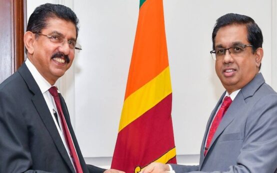 විශේෂඥ වෛද්‍ය අනිල් ජාසිංහට අමාත්‍යාංශ ලේකම් තනතුරක්